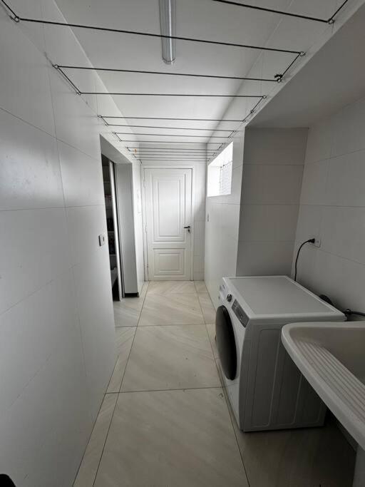 Apartamento Lindo E Amplo Apto 3 Qts Na Ponta *